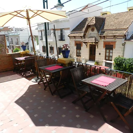 Villa Alicia Guest House-2